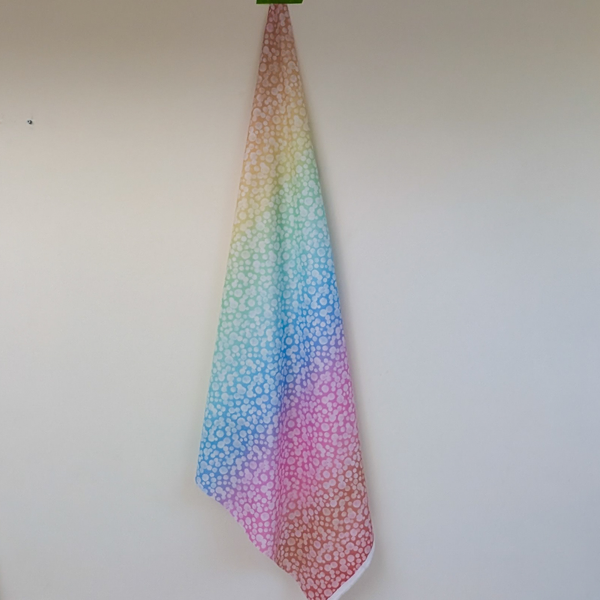 Bumbleberries pastel rainbow ombre - 100% cotton - Lewis & Irene - Omnificent Ombres