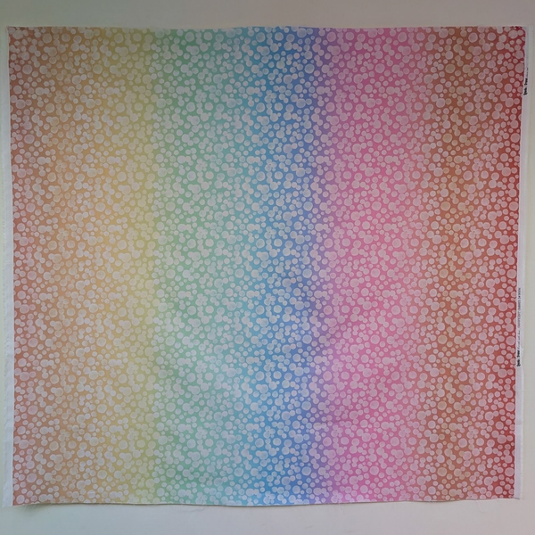 Bumbleberries pastel rainbow ombre - 100% cotton - Lewis & Irene - Omnificent Ombres