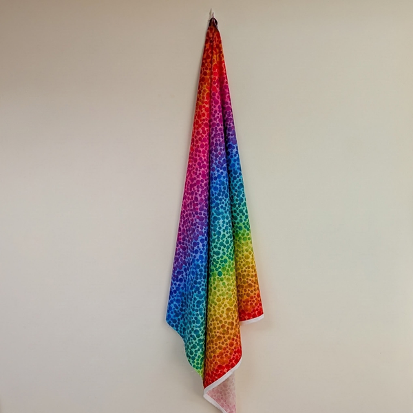 Bumbleberries rainbow ombre - 100% cotton - Lewis & Irene - Omnificent Ombres