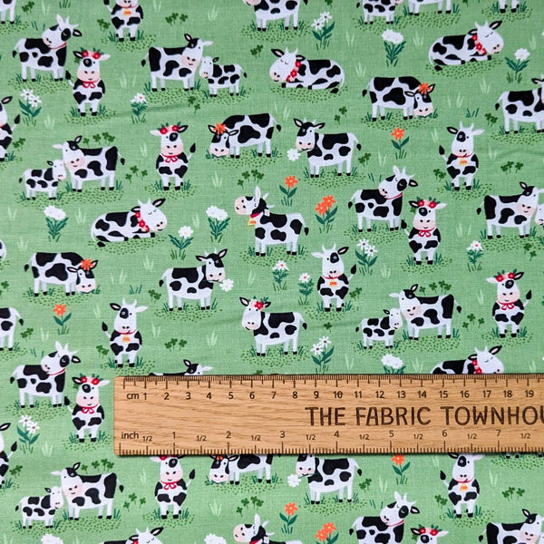 Grazing Cows Green - 100% cotton - Makower - Fun on the Farm