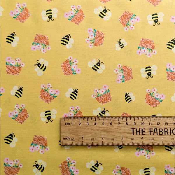 Flower Baskets Honey - 100% cotton - Lewis & Irene - Flower Market by Wee Bluebell