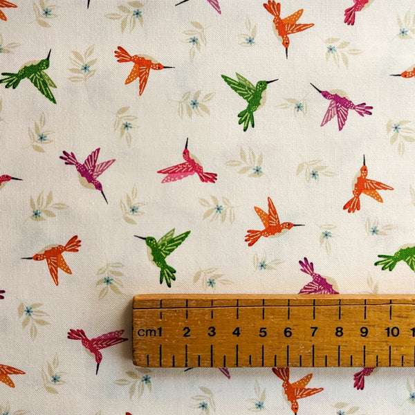 Hummingbirds on Cream - 100% cotton - Makower - Jewel Tones