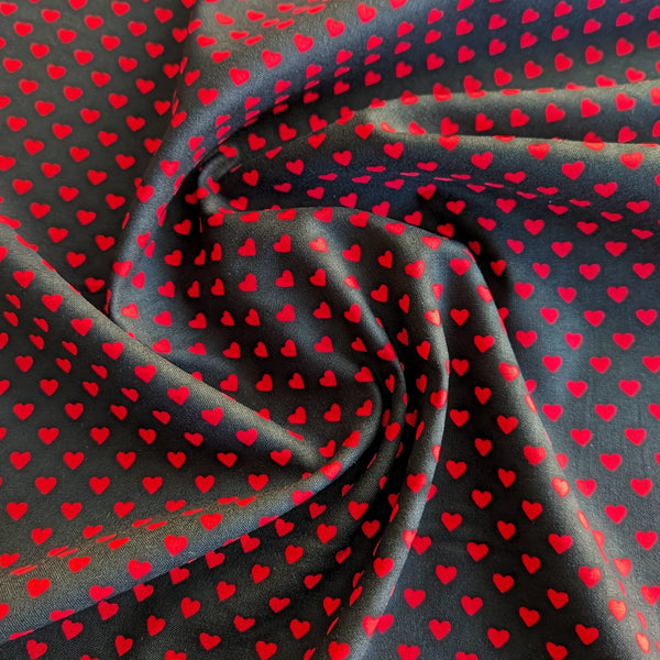 Red hearts on black - 100% cotton - Makower